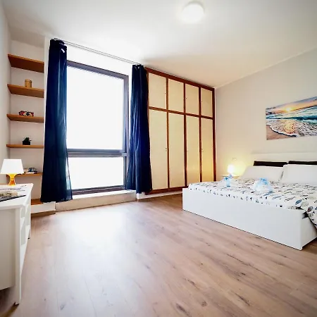 Apartament Dimora Sottoripa 87b Di Fronte All'acquario - Genovabnb It Genua